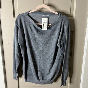 Gray long sleeve sweater top